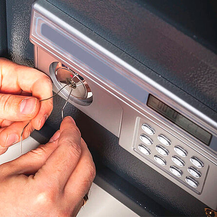 Opening a Safe with an Electronic Lock