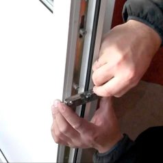 Aluminum Door Repair