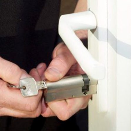 Aluminum Door Lock Cylinder Installation
