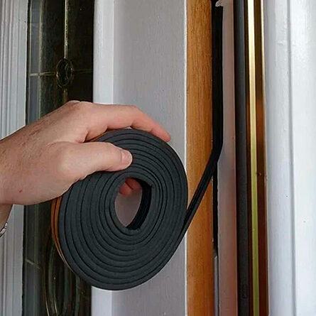 Installation the sealing rubber to the door