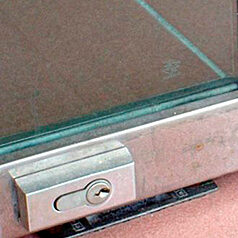 Opening the glass door cylinder