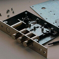 Lever Lock Opening